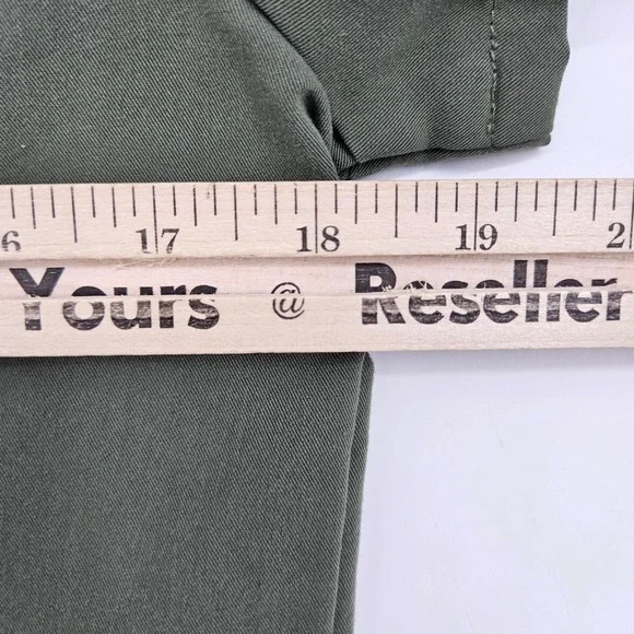 Figs Scrub Top Womens XS Casma Three Pocket Technical Uniforms Moss Green - Picture 7 of 11